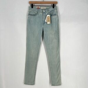 Levi's 721 High Rise Skinny Jean Light Wash‎ Stretch Denim NWT Size 29
